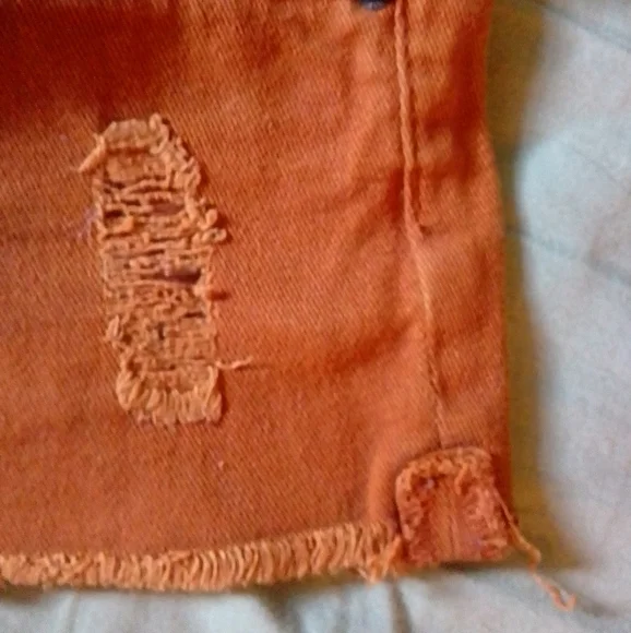 I Love H81 brand burnt orange distressed cut off style shorts, women's size 28 - Picture 5 of 5